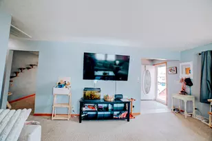 520 N 6th St, Watseka, IL 60970 - Photo 7