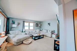 520 N 6th St, Watseka, IL 60970 - Photo 5