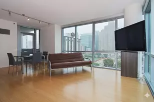 123 S Green St, Chicago, IL 60607 - Photo 5