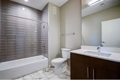 851 W Grand Avenue #102, Chicago, IL 60642 - Photo 5