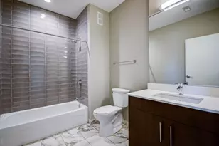 851 W Grand Ave, Chicago, IL 60642 - Photo 5