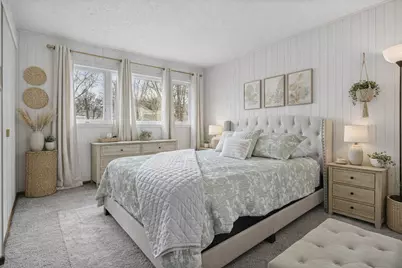 1013 Manor Drive, Streamwood, IL 60107 - Photo 13