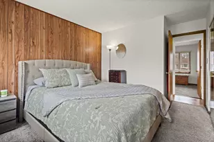 1013 Manor Dr, Streamwood, IL 60107 - Photo 11