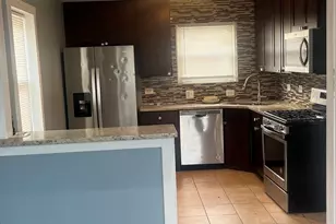 324 Frederick Ave, Bellwood, IL 60104 - Photo 3