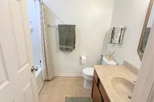 852 Beech Dr, Elgin, IL 60120 - Photo 17