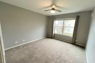 852 Beech Dr, Elgin, IL 60120 - Photo 15