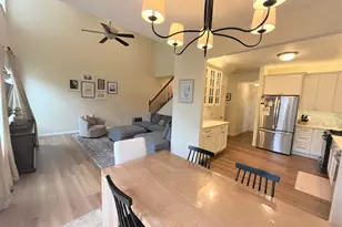 852 Beech Dr, Elgin, IL 60120 - Photo 7