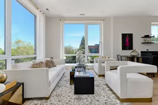 288 Stonington Dr, Bloomingdale, IL 60108 - Photo 3