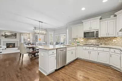 439 Hill Avenue, Glen Ellyn, IL 60137 - Photo 9