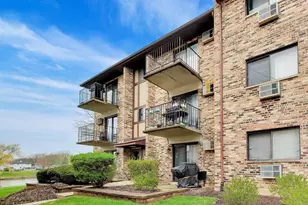324 Klein Creek Ct, Carol Stream, IL 60188 - Photo 3