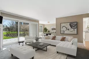 563 Woodview Rd, Lake Barrington, IL 60010 - Photo 7