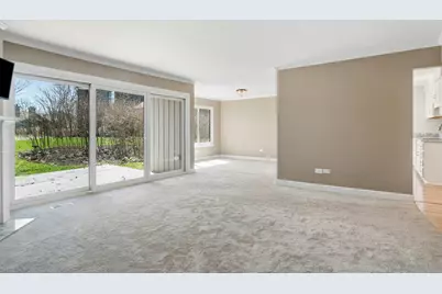 563 Woodview Road #D, Lake Barrington, IL 60010 - Photo 7