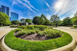 1360 N Sandburg Terrace, Chicago, IL 60610 - Photo 37