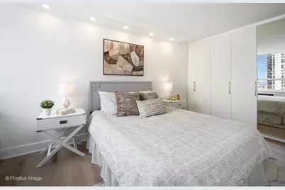 1360 N Sandburg Terrace #1212C, Chicago, IL 60610 - Photo 23