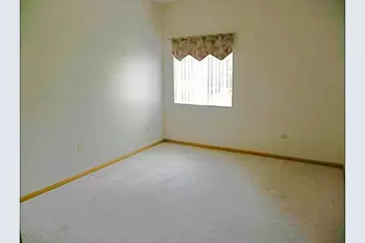 801 N McLean Boulevard #136, Elgin, IL 60123 - Photo 5