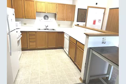 801 N McLean Boulevard #136, Elgin, IL 60123 - Photo 3