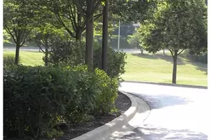 801 N McLean Blvd, Elgin, IL 60123 - Photo 15