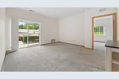 801 N McLean Boulevard #136, Elgin, IL 60123 - Photo 3