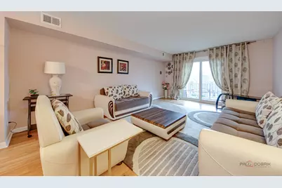 7 Oak Creek Drive #3703, Buffalo Grove, IL 60089 - Photo 5