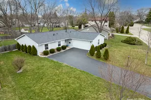 115 Red Bridge Rd, Lake Zurich, IL 60047 - Photo 21