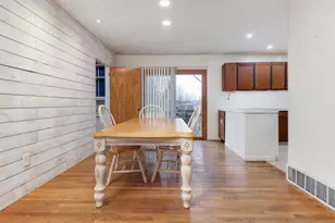 1217 Searle Dr, Normal, IL 61761 - Photo 7