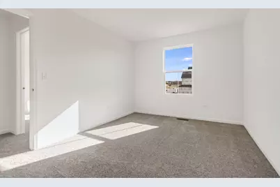 8533 Chadwick Court, Woodridge, IL 60517 - Photo 27