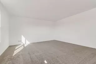 8533 Chadwick Ct, Woodridge, IL 60517 - Photo 15