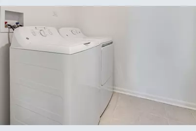 8533 Chadwick Court, Woodridge, IL 60517 - Photo 31