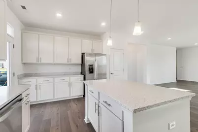 8533 Chadwick Court, Woodridge, IL 60517 - Photo 13