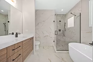 3633 S Emerald Ave, Chicago, IL 60609 - Photo 21