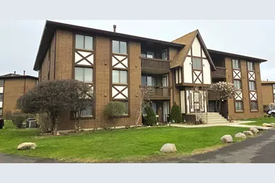 10561 Palos Place #1D, Palos Hills, IL 60465 - Photo 3