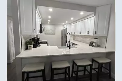 10561 Palos Place #1D, Palos Hills, IL 60465 - Photo 9