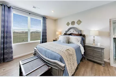 2911 Briargate Drive, Lindenhurst, IL 60046 - Photo 9