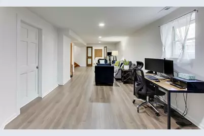 1727 W Henderson Street, Chicago, IL 60657 - Photo 29