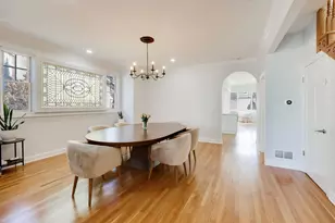 1727 W Henderson St, Chicago, IL 60657 - Photo 9