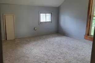 801 Main Street St, Crescent City, IL 60928 - Photo 11