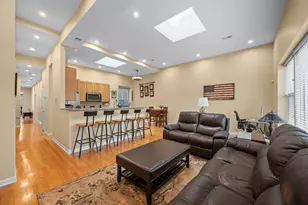 829 W Lawrence Ave, Chicago, IL 60640 - Photo 3