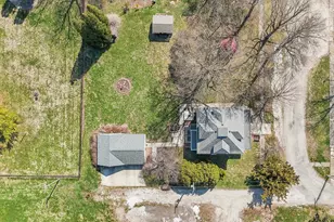 430 N Indiana Ave, Deland, IL 61839 - Photo 47