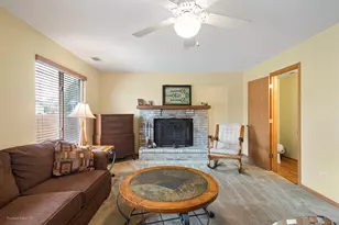 2103 Windcrest Ln, Joliet, IL 60431 - Photo 17