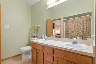 2103 Windcrest Ln, Joliet, IL 60431 - Photo 15