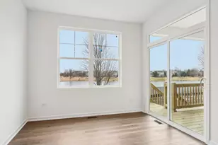 5746 Hunter Dr, Racine, WI 53406 - Photo 11