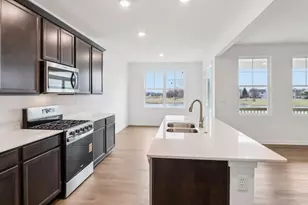 5746 Hunter Dr, Racine, WI 53406 - Photo 7