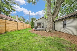 605 S Chicago Ave, Champaign, IL 61821 - Photo 39