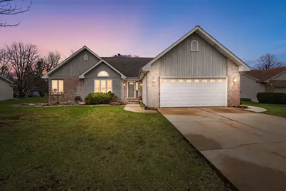 125 N Hamilton Drive, Grant Park, IL 60940 - Photo 1