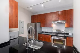 565 W Quincy St, Chicago, IL 60661 - Photo 5