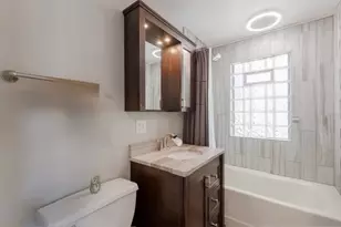 518 S Oakland Ave, Villa Park, IL 60181 - Photo 9
