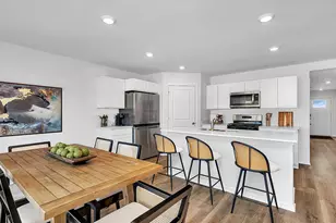 5760 Hunter Dr, Racine, WI 53406 - Photo 5