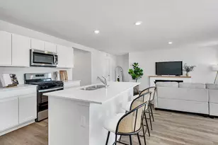 5760 Hunter Dr, Racine, WI 53406 - Photo 7