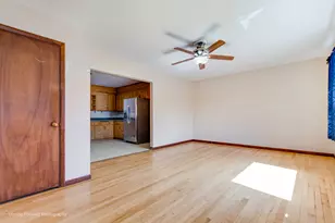 284 Washington Ave, Hampshire, IL 60140 - Photo 5