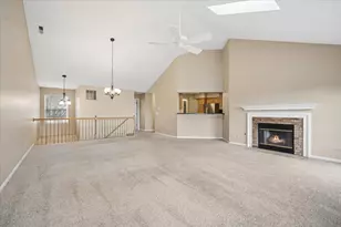 1987 Silver Lake Rd, Arlington Heights, IL 60004 - Photo 3